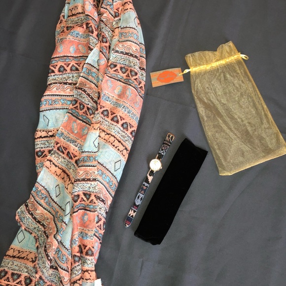 ✨ NWT Gift Set Matching Watch & Scarf - Picture 6 of 7